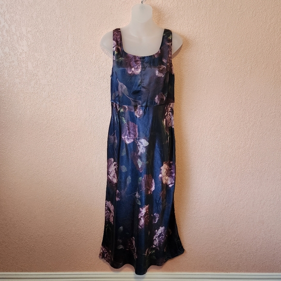 Vince Night Garden Square Neck Maxi Sleeveless Slip Dress - Picture 2 of 13